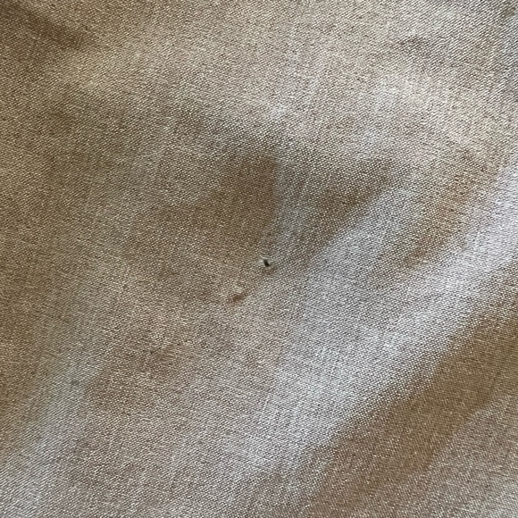 Vineyard Vines Boys Performance shorts, khaki sz 18 - Picture 3 of 3